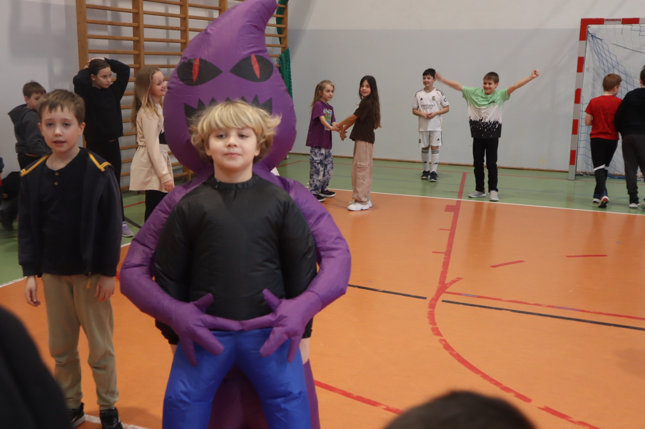 Bal karnawałowy klas I–III i oddziałów przedszkolnych 🎉🎭