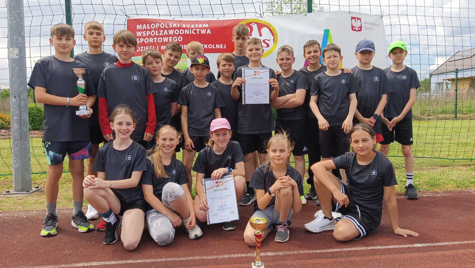 Wygrana w półfinałach lekkoatletycznych